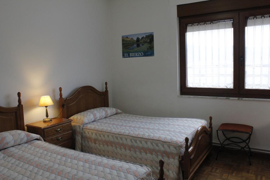 Apartamentos Picea Azul Vega de Espinareda エクステリア 写真